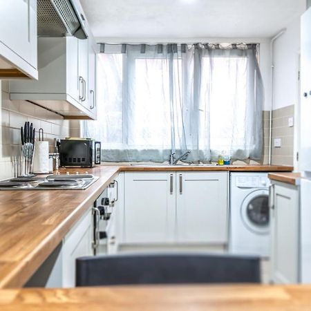 Cosy Guest House In Central Лондон Екстер'єр фото