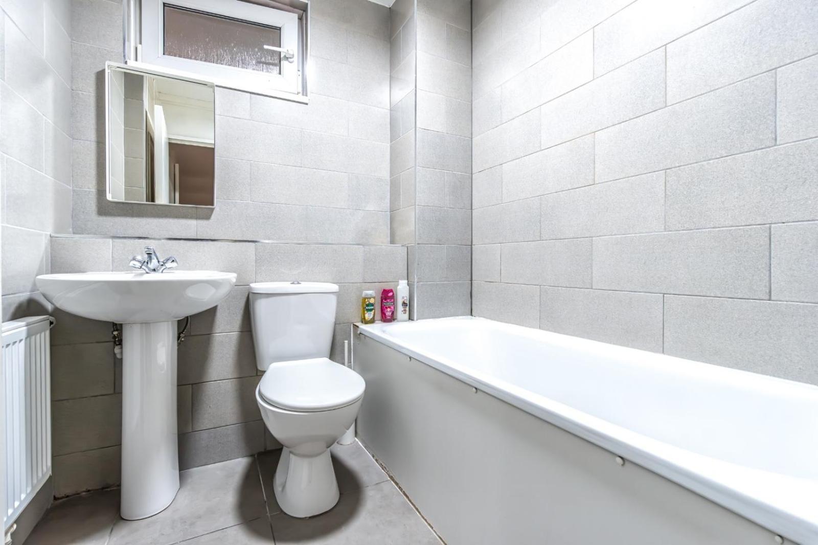 Cosy Guest House In Central Лондон Екстер'єр фото